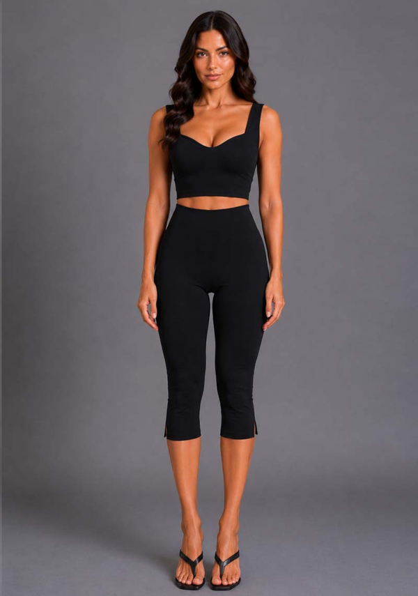 Capri | Cropped Black Trousers
